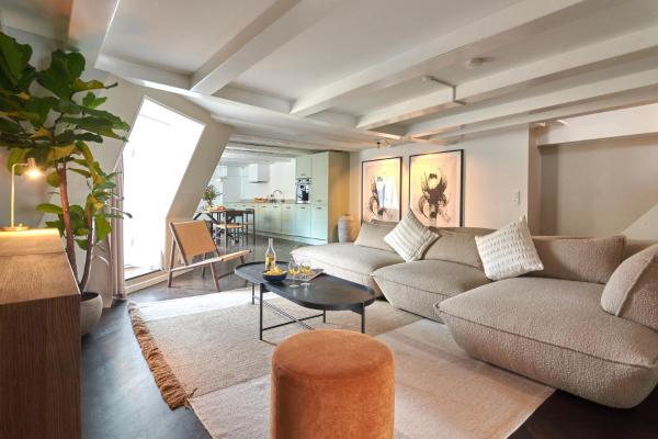 LUXURY Penthouse · Private Balcony · Heart of Copenhagen, Копенгаген