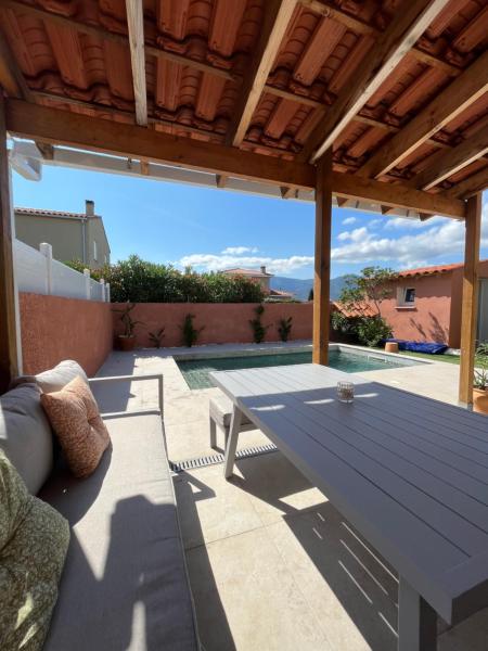 På billedet ses objektet Villa piscine confort cosy beliggende i byen Brouilla.