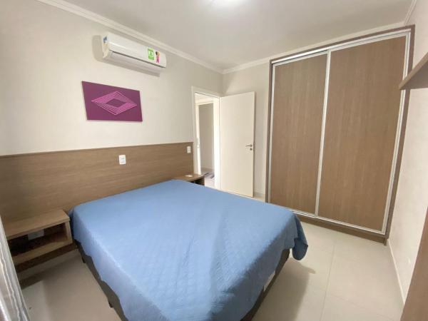 Foto 8: 451 - Lindo Apartamento de 3 dormitórios na praia de Bombas