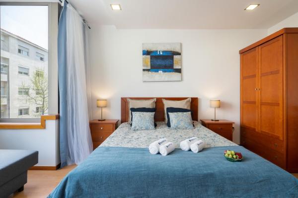Host Wise - Bright Quiet Flats - Prime Location, Porto