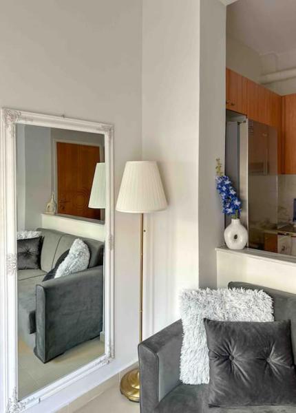 A la foto es mostra l'objecte Anavros Rooms situat a la ciutat de Volos.