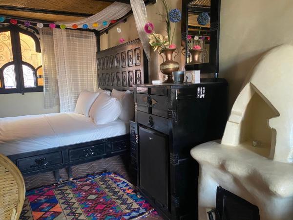 A la foto es mostra l'objecte Riad Azurite situat a la ciutat de Xauen.