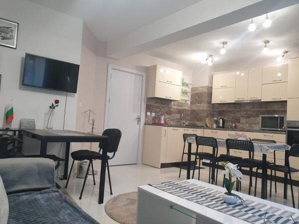 A la foto es mostra l'objecte New The Twins Varna Two-Bedroom, Apt 3 at 15 Tsani Ginchev Street, floor 2 situat a la ciutat de Varna.