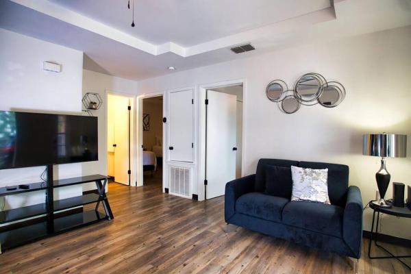 Fotografia 8: Chic & Cozy 2 bedroom - 1 bathroom - RATED BEST