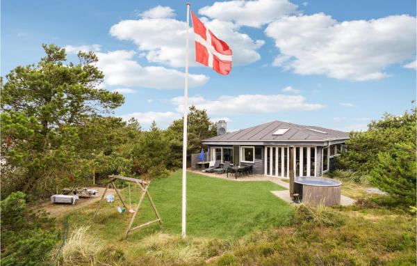 Na fotografii je vidět objekt 3 Bedroom Stunning Home In Ringkøbing nacházející se ve městě Ringkobing.