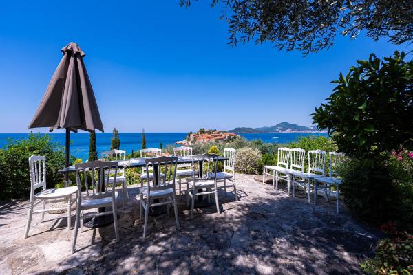 På bildet vises objektet Sun Rose Apartments Sveti Stefan som ligger i byen Sveti Stefan.