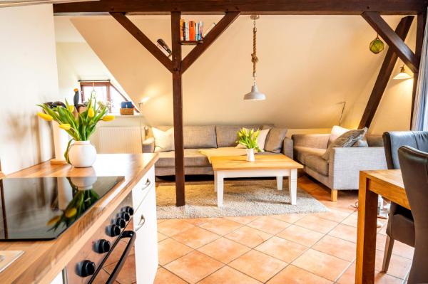 Na zdjęciu widoczny jest obiekt Ferienwohnung Boddenbrise położony w mieście Born.