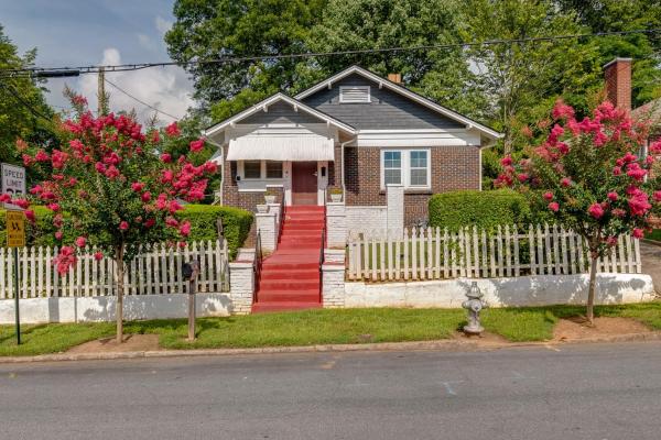 2 Mi To Int’l Soccer Play! Ideal Atl Home Base - Atlanta, GA