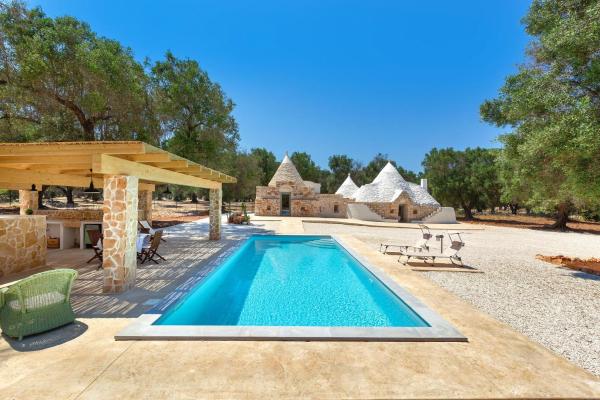 Nella foto è visibile l'oggetto A Piedi Scalzi nel Trullo by Perle di Puglia situato nella città di Latiano.