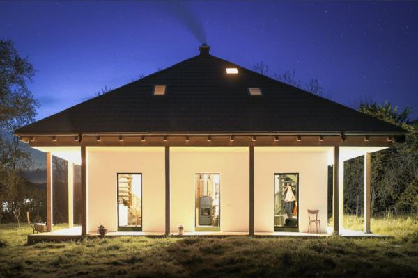 На фото показан объект Saint Friday Cottage - Retreat, Garden and Forest, расположенный в городе Muşeteşti.