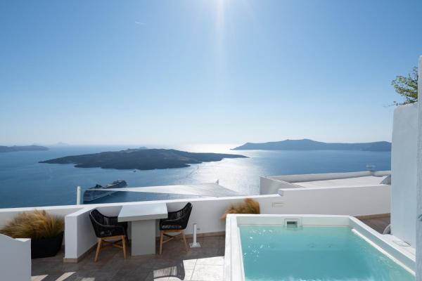 A la foto es mostra l'objecte Asha Luxury Suites situat a la ciutat de Fira.