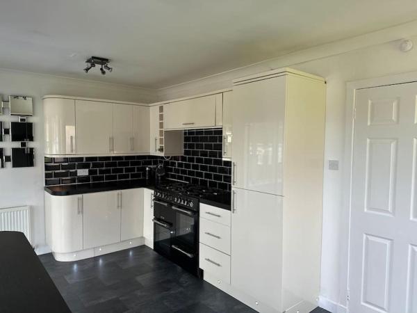 På billedet ses objektet Family friendly detached 2 bed home, Loch Lomond beliggende i byen Jamestown.