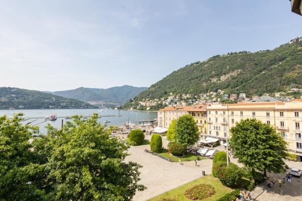 På bildet vises objektet Piazza Cavour Lake View - by MyHomeInComo som ligger i byen Como.