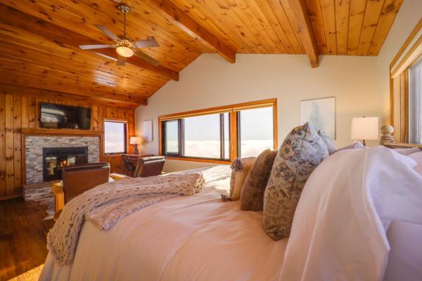 Foto 7: Views & Hot Tub! Beech Mtn 'Sky Barn Retreat'