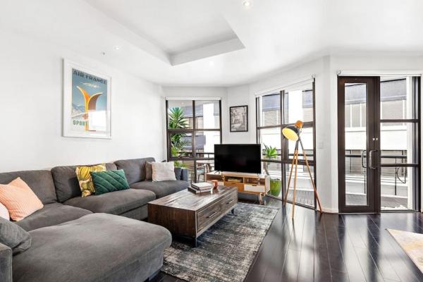Penthouse Living Premium Location By Custom Bnb Hosting - Kensington