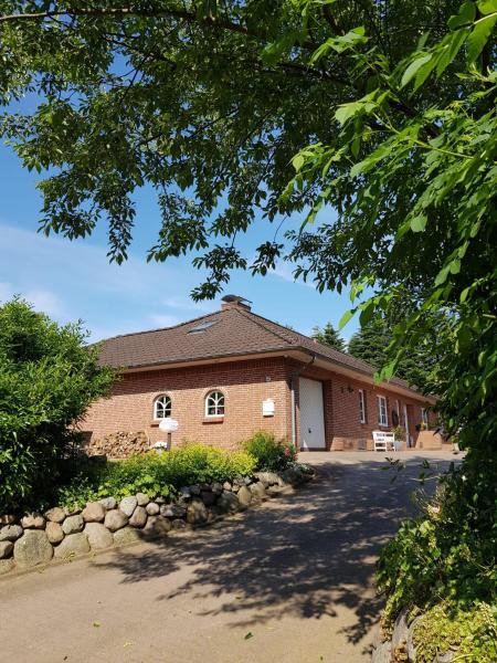 A la foto es mostra l'objecte Nordsee Ferienwohnung im Künstlerhaus bei Husum - keine Monteure Arbeiter situat a la ciutat de Winnert.