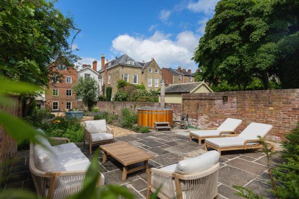 A la foto es mostra l'objecte Ludlow Townhouse situat a la ciutat de Ludlow.