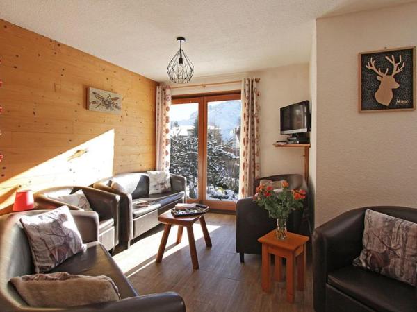 Chalet In Les Deux Alpes Near Ski Lift - Les Deux Alpes
