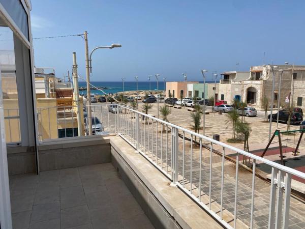 På billedet ses objektet Casa Vacanze Illiria a Roca Vecchia vicinissima al mare beliggende i byen Roca Vecchia.