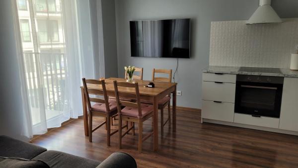 Garbary Retreat with FREE GARAGE PARKING!, Poznań