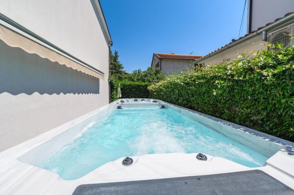 A la foto es mostra l'objecte Villa Gigi situat a la ciutat de Poreč.