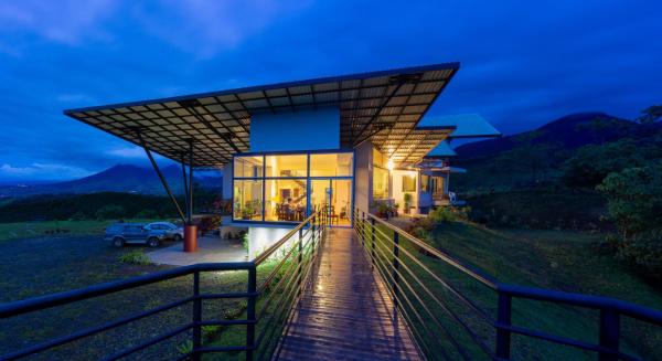 På billedet ses objektet Hotel Finca 360 beliggende i byen Marsella.