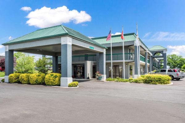Na zdjęciu widoczny jest obiekt Quality Inn Lebanon położony w mieście Lebanon.