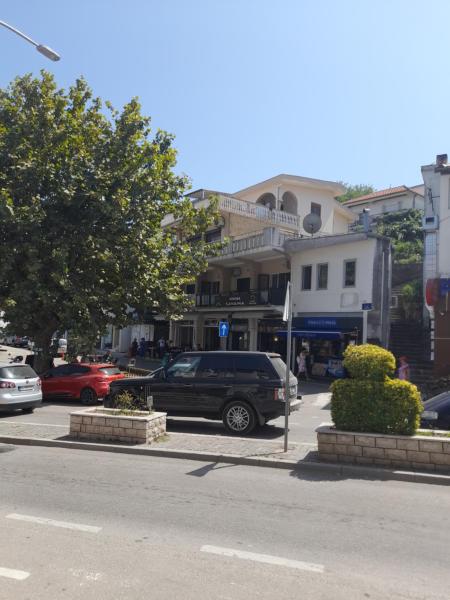Nella foto è visibile l'oggetto Ulpiana - Apartments,Rooms,Hostel situato nella città di Ulcinj.
