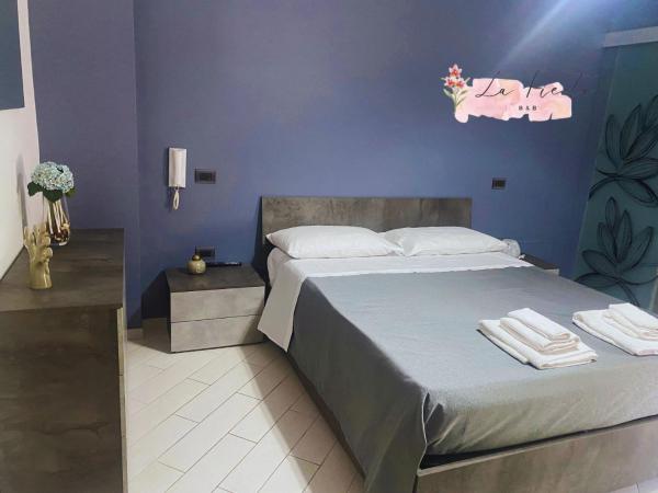 Nella foto è visibile l'oggetto LA FIESTA situato nella città di Angri.