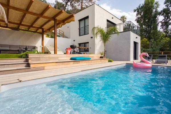 A la foto es mostra l'objecte Villa modern Super-Cannes heated Pool, Parking, CLIM, 7 min to Cannes Beach situat a la ciutat de Vallauris.