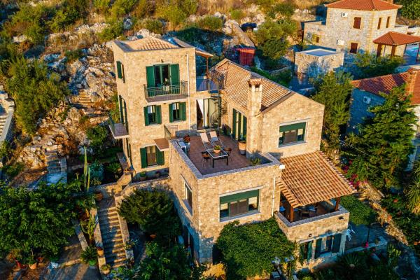 A la foto es mostra l'objecte villa oneiro situat a la ciutat de Neokhórion.