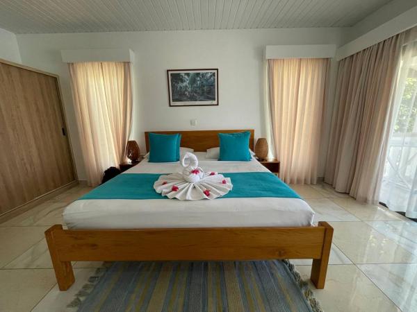 Marie-France Beach Front Apartments, La Digue