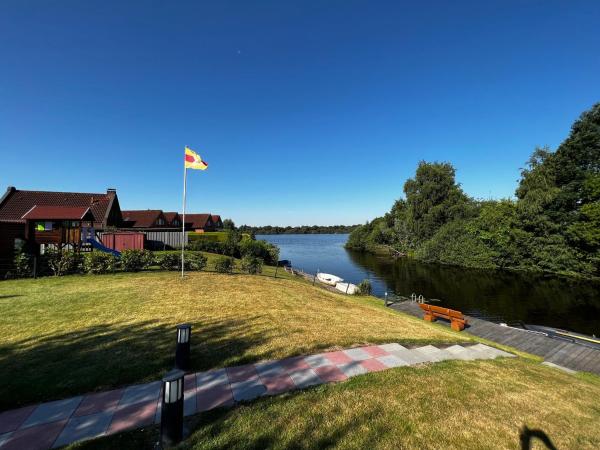 На фото показан объект Ferienhaus Seekieker Timmel, расположенный в городе Neukamperfehn.