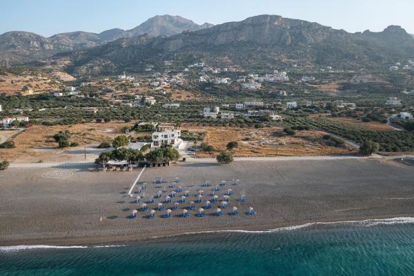 A la foto es mostra l'objecte Long Beach Resort situat a la ciutat de Ieràpetra.
