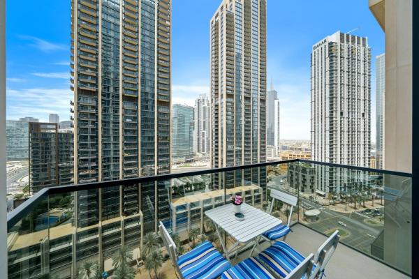 Na fotografii je vidět objekt Enticing 1BR next to Opera Downtown Dubai nacházející se ve městě Dubaj.