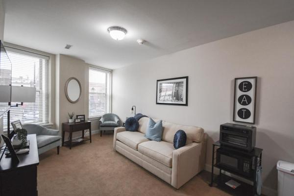Stay At The Historic Inman - Champaign, IL