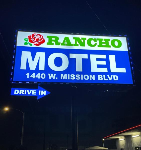 Na zdjęciu widoczny jest obiekt Rancho Motel - Ontario Airport położony w mieście Montclair.