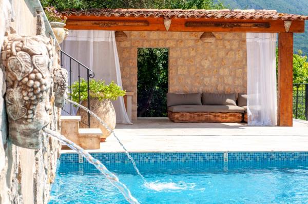 Fotografie 3: Charm, luxury, stunning views, villa with pool