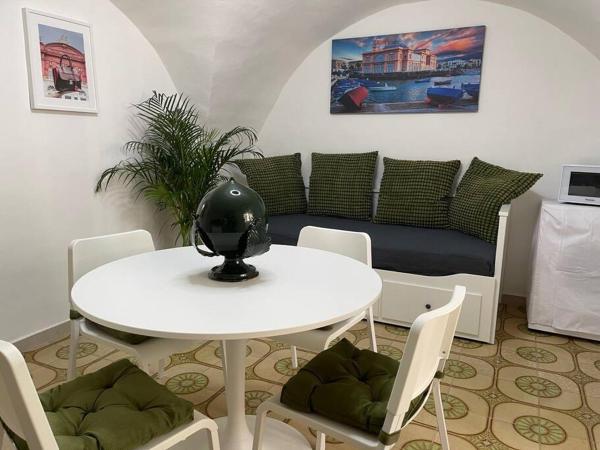 A la foto es mostra l'objecte A Casa di Svea situat a la ciutat de Bari.