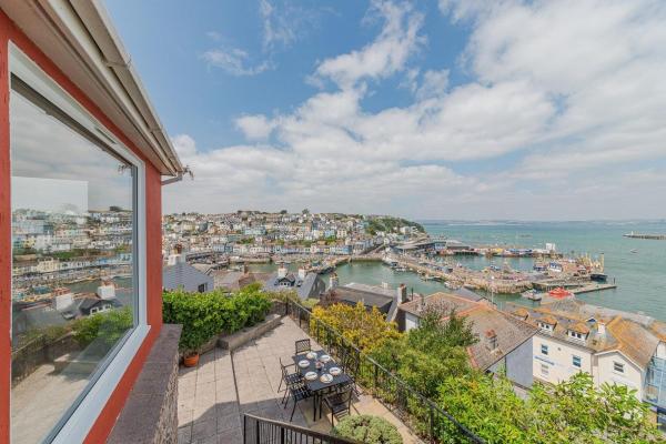 På billedet ses objektet Driftwood - New Listing beliggende i byen Brixham.