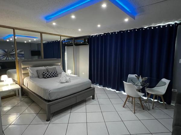 Isla Verde Puerto Rico, One Queen Bed, San Juan