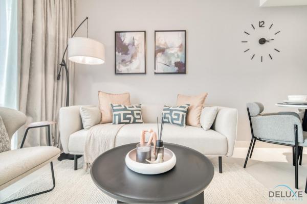 Na fotografii je vidět objekt Polished 1BR at Binghatti Creek Al Jadaf by Deluxe Holiday Homes nacházející se ve městě Dubaj.