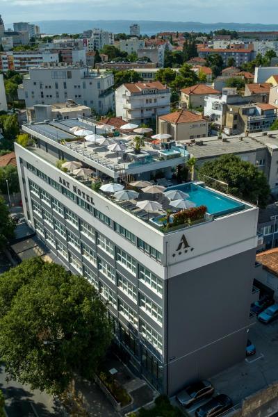 На фото показан объект Art Hotel, расположенный в городе Сплит.