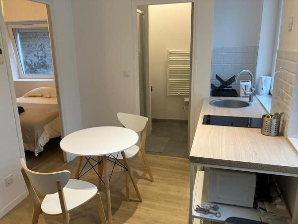 På bilden syns objektet Leloir Appartment 2 som ligger i staden Tourcoing.