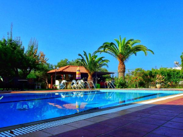 Nella foto è visibile l'oggetto Esperia apartments situato nella città di Platanias.
