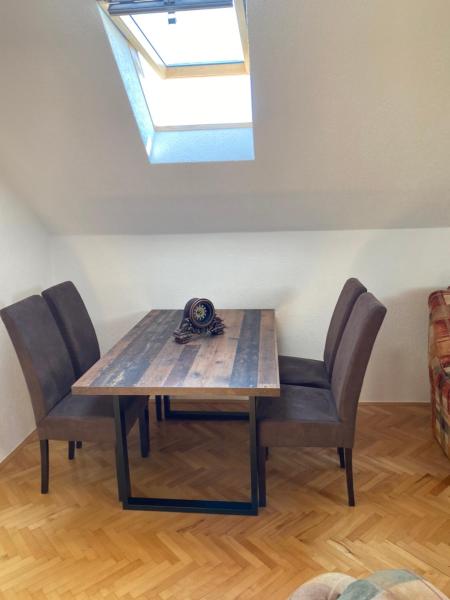 På billedet ses objektet Family apartment Tara beliggende i byen Mojkovac.