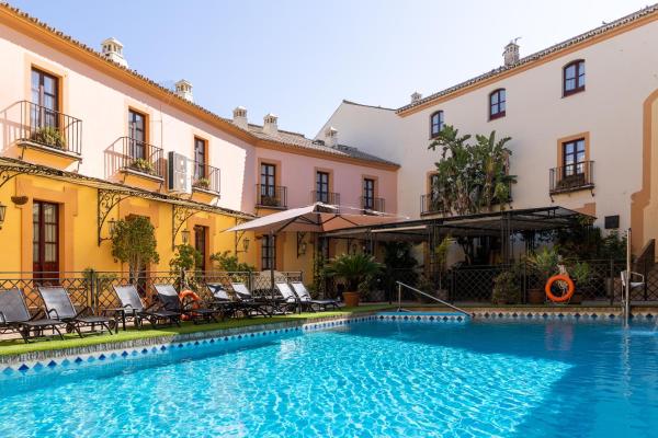 Hotel Alcázar De La Reina - Mairena del Alcor