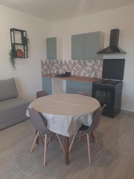 A la foto es mostra l'objecte Apartman Maša situat a la ciutat de Briševo.