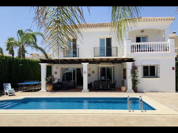 A la foto es mostra l'objecte Casa Sierra - 4 bedroom villa with pool - Alhaurin el Grande, Coin, Mijas Pueblo situat a la ciutat de Coín.