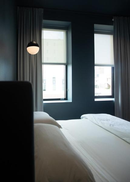 A la foto es mostra l'objecte The Thomas Hotel - Premium Square View Suite situat a la ciutat de Tyler.
